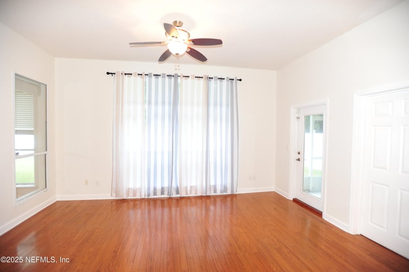 9108 Timberlin Lake Rd, Jacksonville, FL 32256