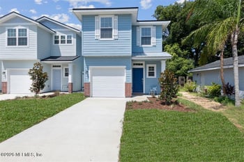 911 S 7th St, Fernandina Beach, FL 32034