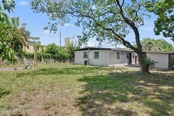 913 Depaul Dr, Jacksonville, FL 32218