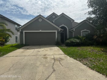 913 Otter Creek Dr, Orange Park, FL 32065