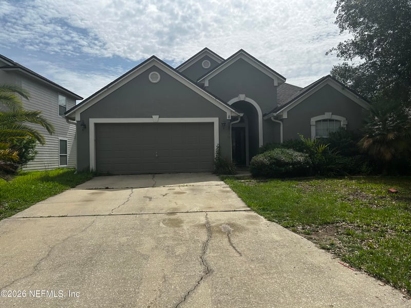 913 Otter Creek Dr, Orange Park, FL 32065