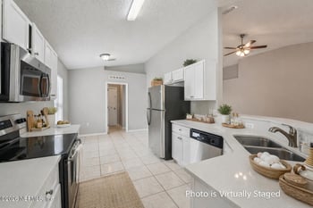 9135 Shindler Crossing Dr, Jacksonville, FL 32222