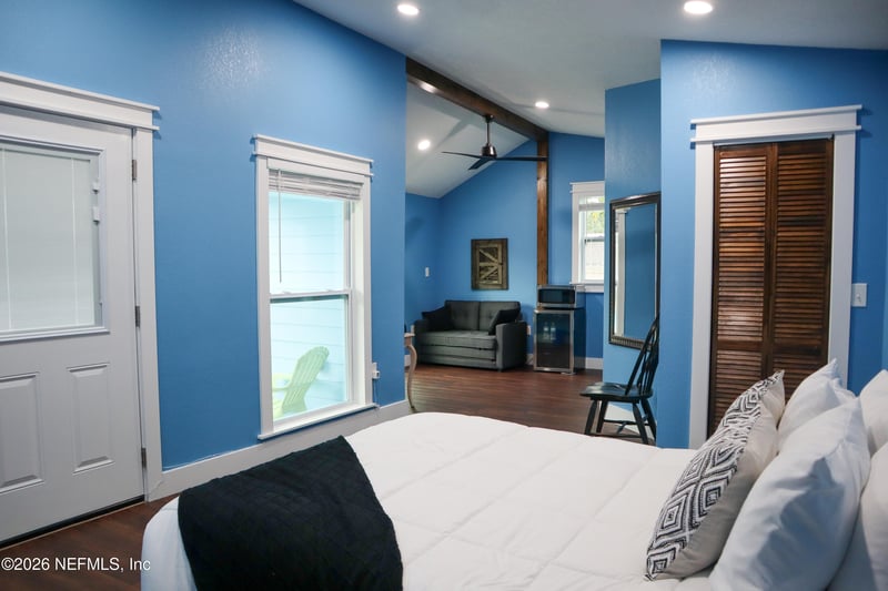 9136 Rota Ave, Jacksonville, FL 32218