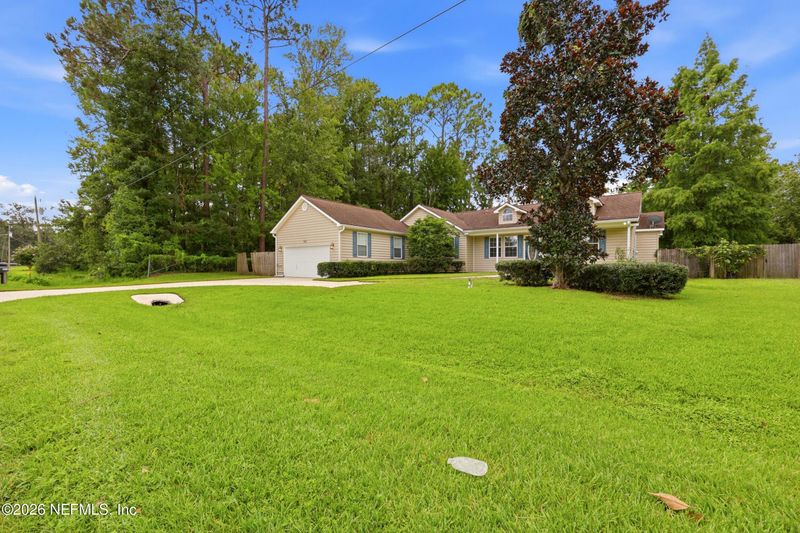 914 Hibernia Forest Dr, Fleming Island, FL 32003