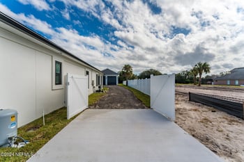 9149 Woodsman Cove Ln, Jacksonville, FL 32226