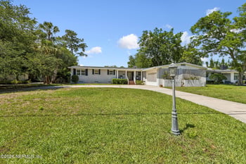 915 Old Grove Manor, Jacksonville, FL 32207