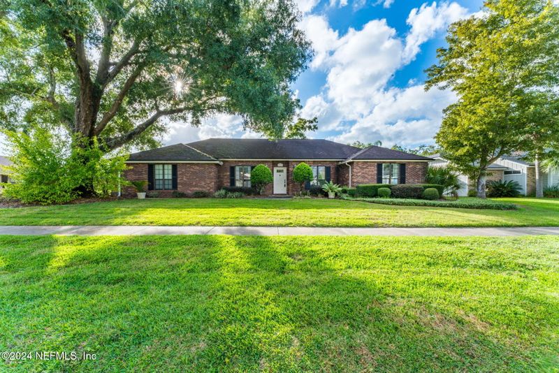 9156 Barnstaple Ln, Jacksonville, FL 32257