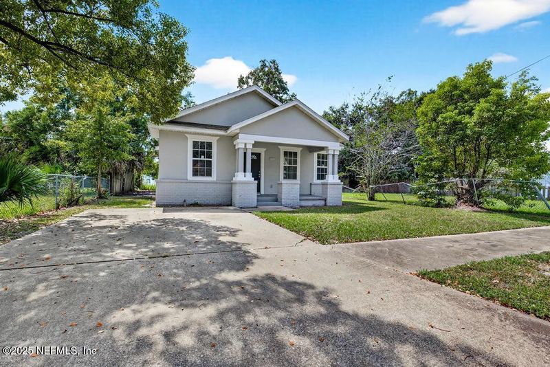 916 24th St W, Jacksonville, FL 32209