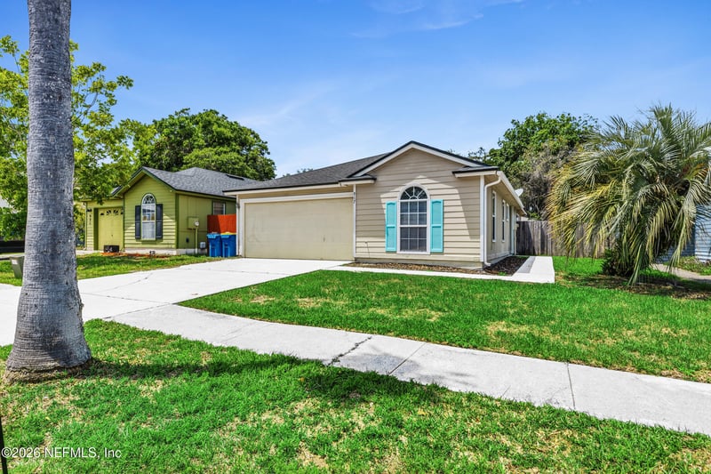 917 Majestic Cypress Dr N, Jacksonville, FL 32233