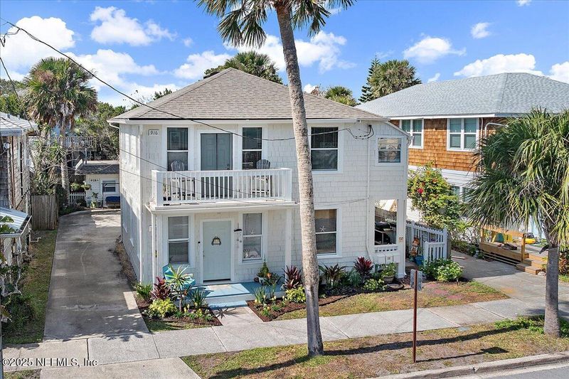 918 First St, Neptune Beach, FL 32266