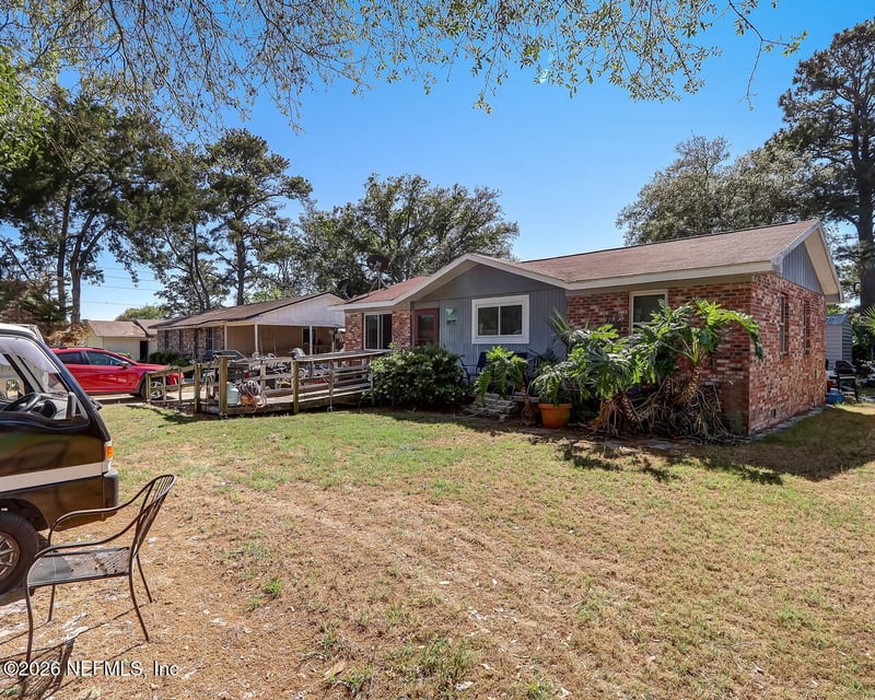 919 S 12th St, Fernandina Beach, FL 32034
