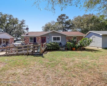 919 S 12th St, Fernandina Beach, FL 32034