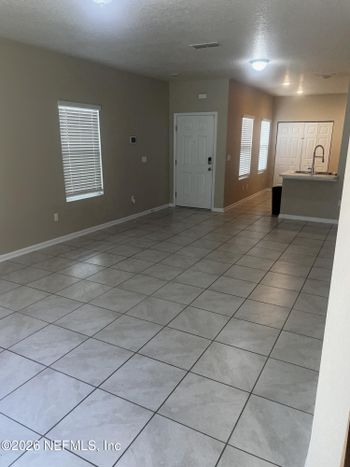 923 Capitol Pw, Jacksonville, FL 32218