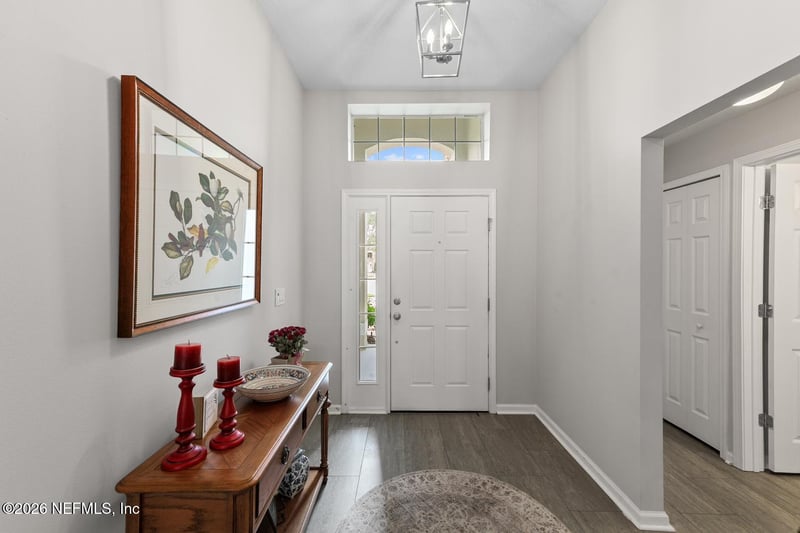9239 Sunrise Breeze Cir, Jacksonville, FL 32256