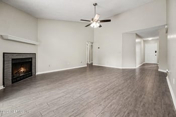 924 Aries Rd W, Jacksonville, FL 32216