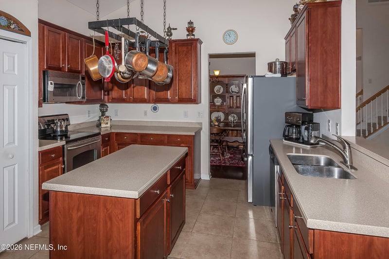 9240 Waterglen Ln, Jacksonville, FL 32256