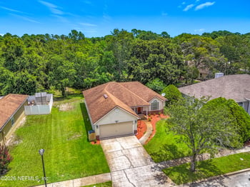 9243 Dale View Ln W, Jacksonville, FL 32225