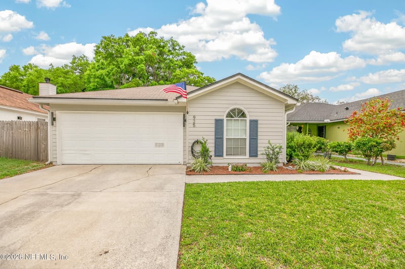 925 Majestic Cypress Dr N, Jacksonville, FL 32233