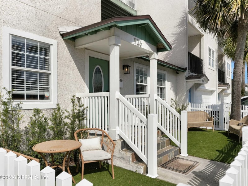 926 2nd St S #A, Jacksonville Beach, FL 32250