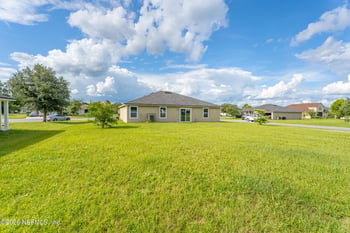 9296 Canary Ivy Ln, Jacksonville, FL 32219