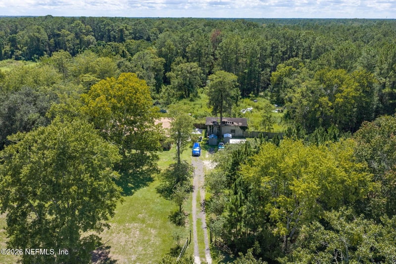 9296 Hipps Rd, Jacksonville, FL 32222