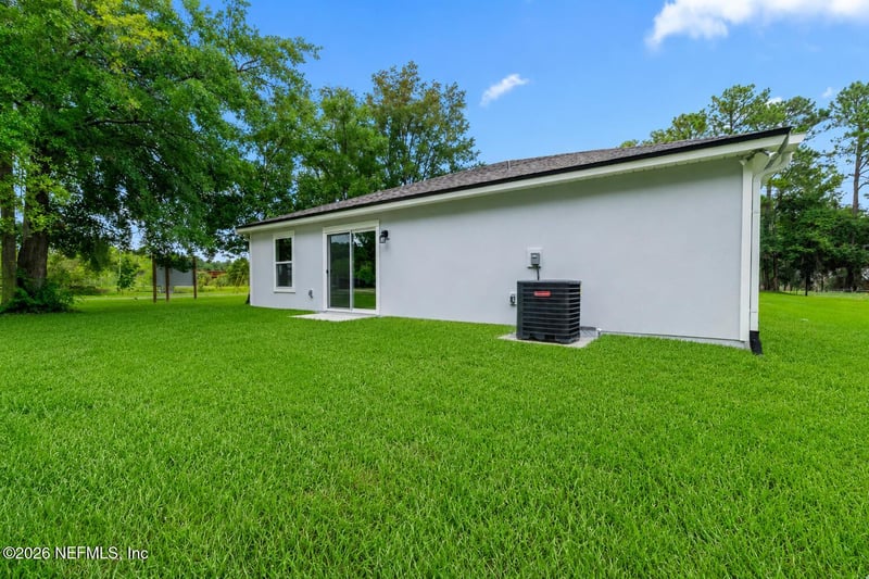 9329 Dolphin Ct, Sanderson, FL 32087