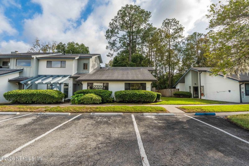 9360 Craven Rd #807, Jacksonville, FL 32257