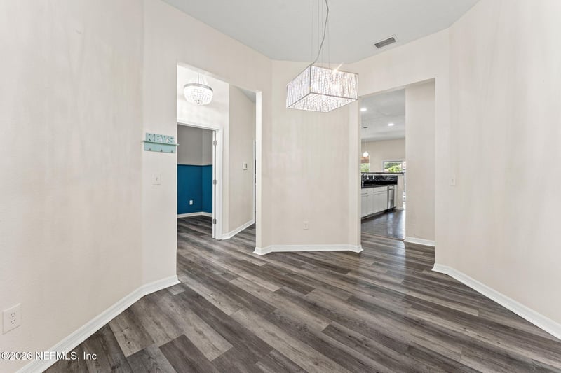9369 Madison Ave, Jacksonville, FL 32208