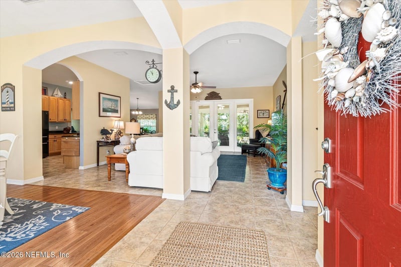 937 Mirror Lake Dr, St Augustine, FL 32086