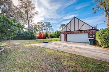 9372 Beauclerc Wood Ln N, Jacksonville, FL 32257