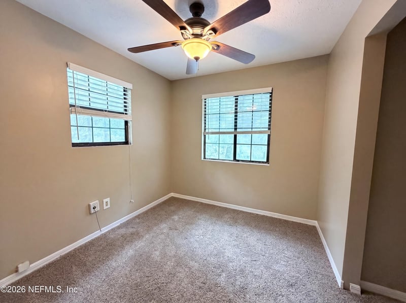 94 Conifer Cir, Middleburg, FL 32068