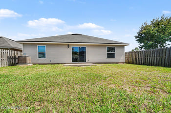 94011 Last Ln, Yulee, FL 32097