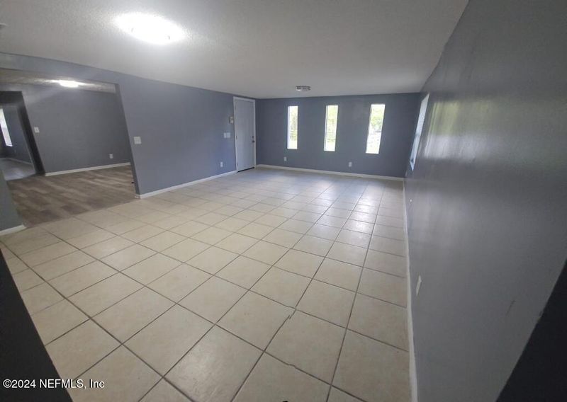 941 Revels Rd, Jacksonville, FL 32205