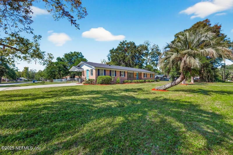 9414 Carbondale Dr E, Jacksonville, FL 32208