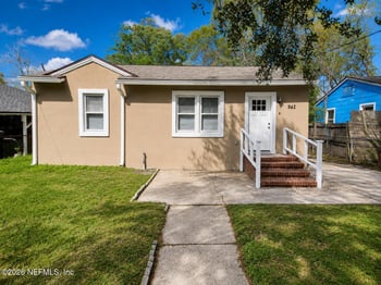 942 Saranac St, Jacksonville, FL 32254