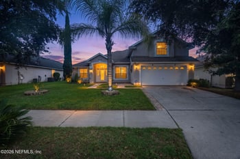 9435 Prosperity Lake Dr, Jacksonville, FL 32244
