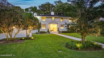 944 Elder Ln, Jacksonville, FL 32207