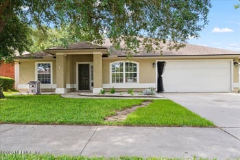 9454 Staplehurst Dr, Jacksonville, FL 32244