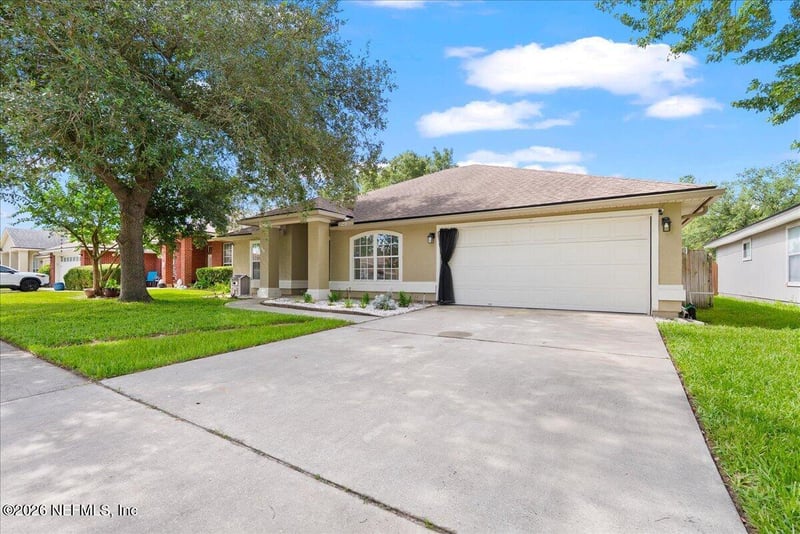 9454 Staplehurst Dr, Jacksonville, FL 32244