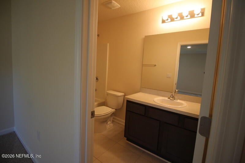 9479 Star Dr, Jacksonville, FL 32256