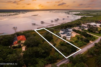 949 N Griffin Shores Dr, St Augustine, FL 32080