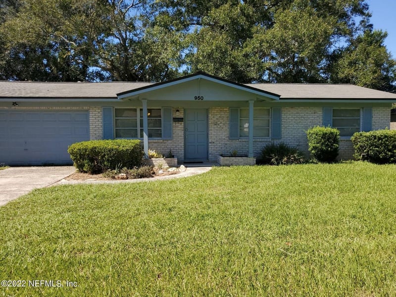 950 Millard Ct W, Jacksonville, FL 32225