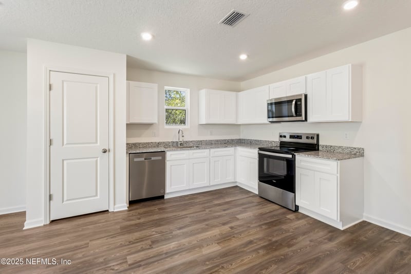 9507 Amelia Ln, Glen St Mary, FL 32040
