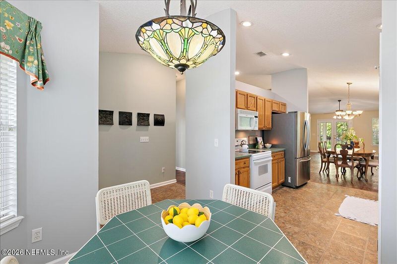 952 Buttercup Dr, St Johns, FL 32259