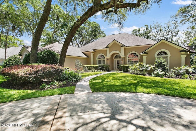 953 Shipwatch Dr E, Jacksonville, FL 32225
