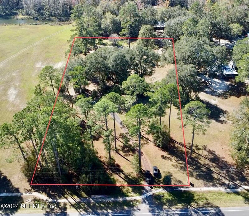 9536 Sr 228, Macclenny, FL 32063
