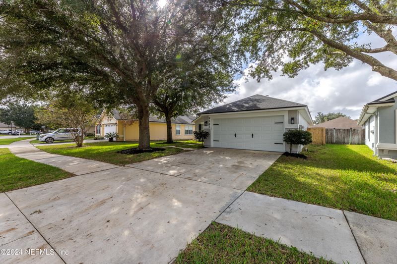 9542 Staples Mill Dr, Jacksonville, FL 32244