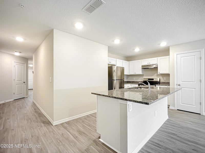 9564 Hood Rd, Jacksonville, FL 32257