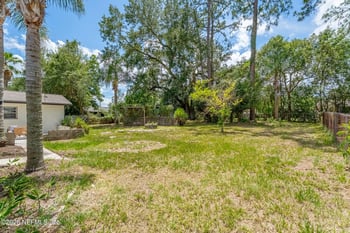 962 Grove Park Dr E, Orange Park, FL 32073