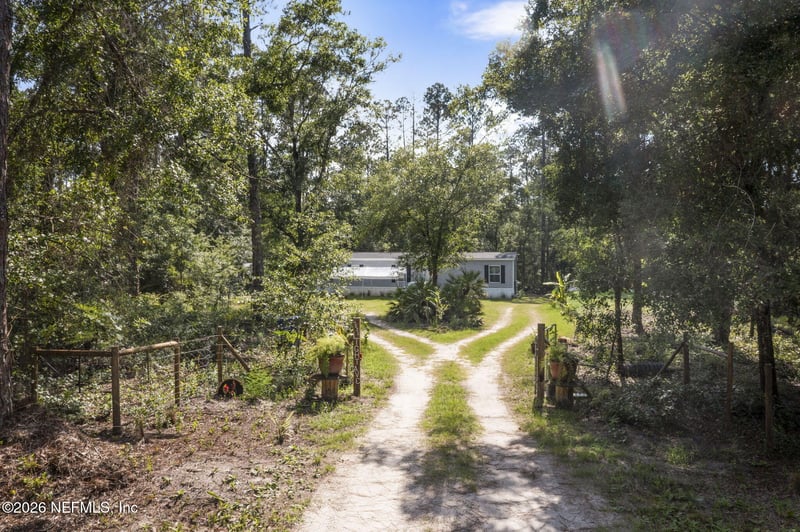 9625 Light Ave, Hastings, FL 32145